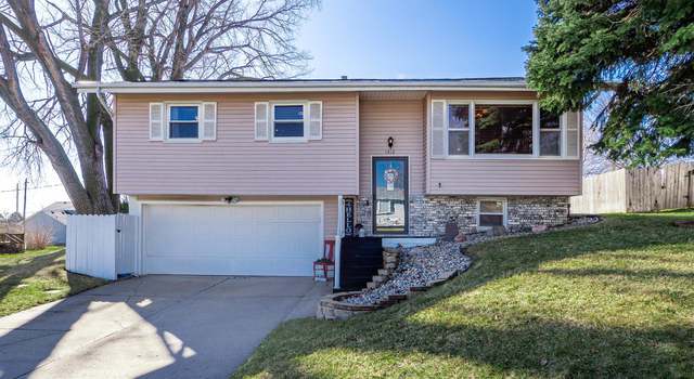 Photo of 1312 Lodgeview Dr, Norfolk, NE 68701