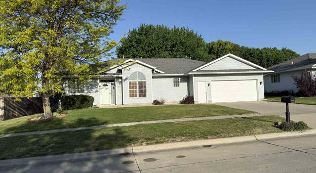 Photo of 1003 Knolls St, Norfolk, NE 68701