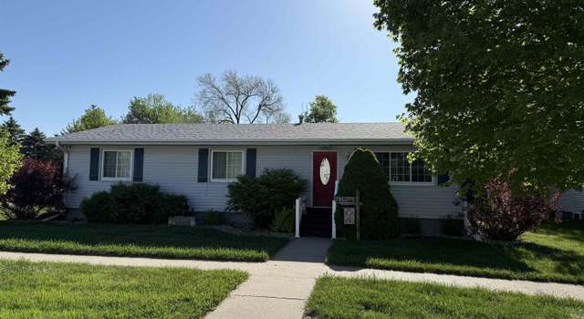 Photo of 323 1st St, Meadow Grove, NE 68701