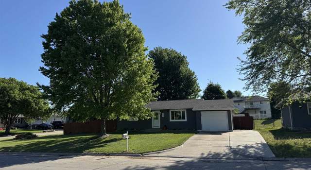 Photo of 101 Crestwood, Norfolk, NE 68701