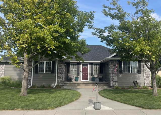 Property at 1710 C St, Cozad, NE 69130, 4 beds, 3 baths