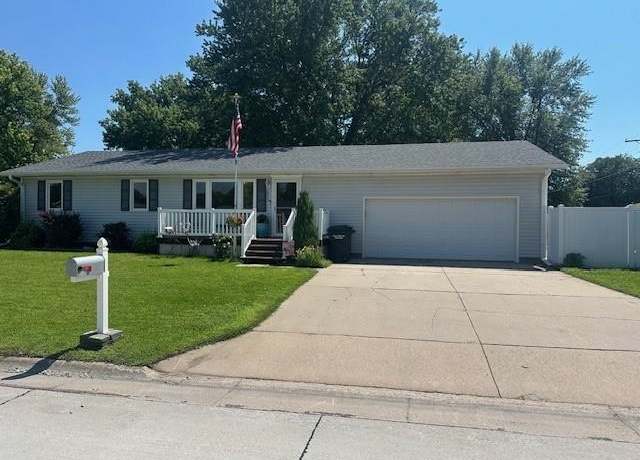 Property at 511 W Campbell St, Minden, NE 68959, 5 beds, 2 baths