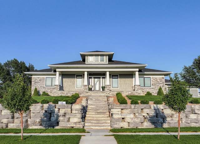 Property at 4105 10th Avenue Pl, Kearney, NE 68845, 4 beds, 6 baths