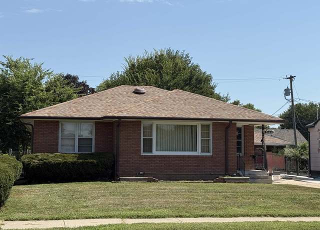 Property at 714 N Baltimore Ave, Hastings, NE 68901, 2 beds, 2 baths