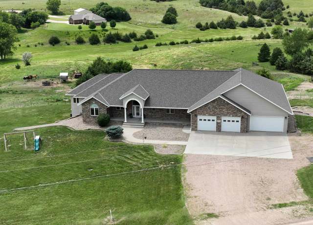 Property at 4710 Dove Hill Ave, Kearney, NE 68845, 4 beds, 5 baths
