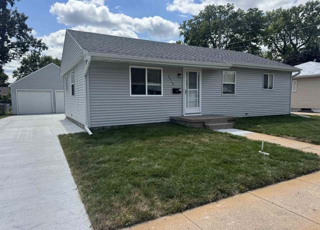 Property at 2319 W 5th St, Hastings, NE 68901, 4 beds, 3 baths