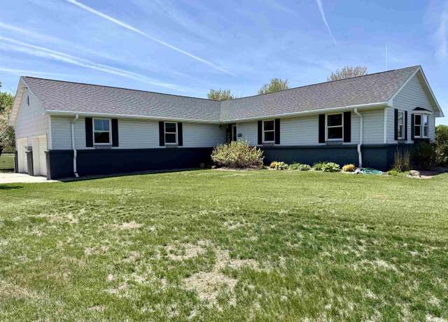 Property at 8904 Rochford St, Kearney, NE 68845, 4 beds, 3 baths