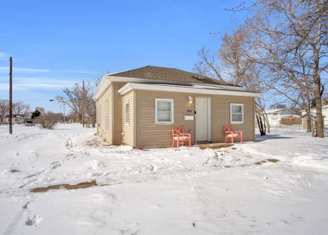 Property at 1702 F Ave, Kearney, NE 68847, 1 bed, 1 bath