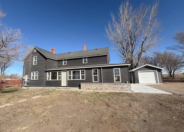 Property at 1612 E 8th St, Cozad, NE 69130, 5 beds, 2 baths