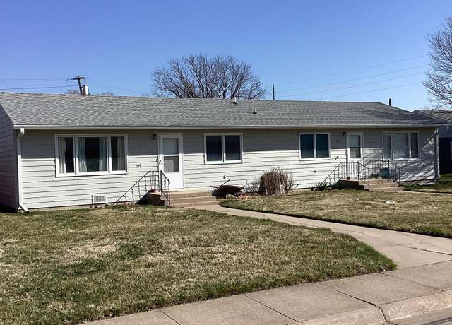 Property at 618-620 E 12th St, Cozad, NE 69130, 4 beds, 2 baths