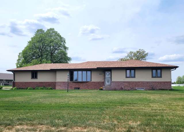 Property at 8820 2nd Ave, Kearney, NE 68845, 4 beds, 3 baths