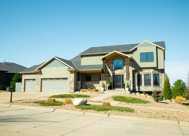 Property at 3505 Wendell Dr, Hastings, NE 68901, 5 beds, 5 baths