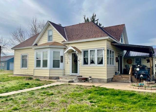 Property at 249 N Prairie Ave, Upland, NE 68981, 4 beds, 1 bath