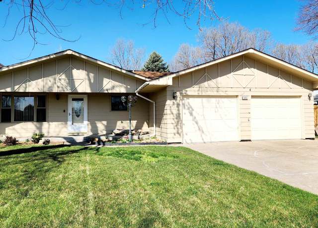 Property at 520 S York Ave, North Platte, NE 69101, 3 beds, 2 baths