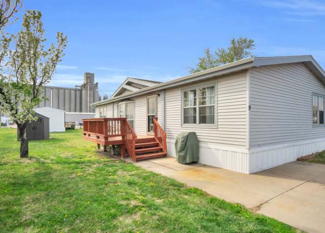 Property at 2701 Grand Avenue Lot 9 Ave, Kearney, NE 68847, 3 beds, 3 baths