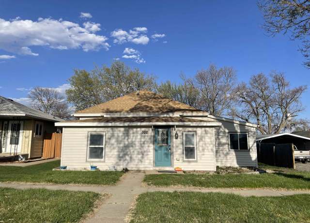 Property at 302 N Hale St, Eustis, NE 69028, 3 beds, 2 baths