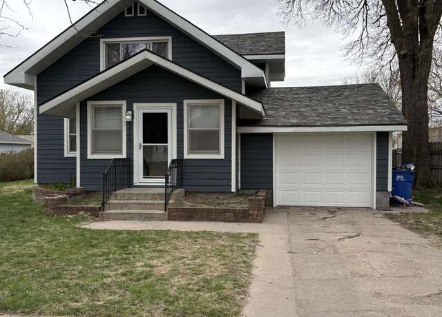 Property at 314 B St, Shelton, NE 68876, 4 beds, 2 baths