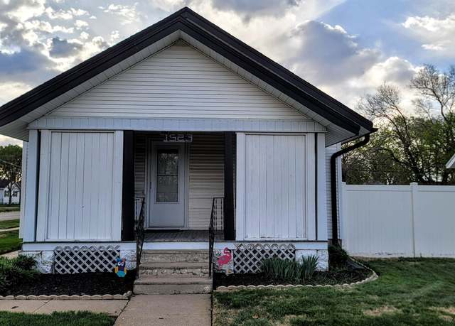 Property at 1523 4th Ave, Kearney, NE 68845, 3 beds, 2 baths