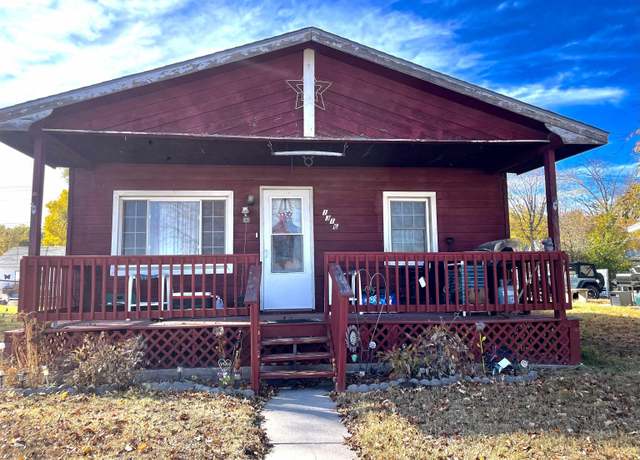 Property at 1316 G Ave, Gothenburg, NE 69138, 2 beds, 1 bath