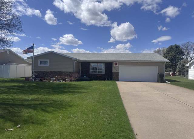 Property at 1807 N Polk St, Lexington, NE 68850, 3 beds, 2 baths