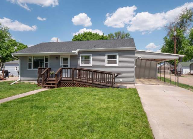 Property at 320 1/2 W Genoa St, Ravenna, NE 68869, 2 beds, 2 baths