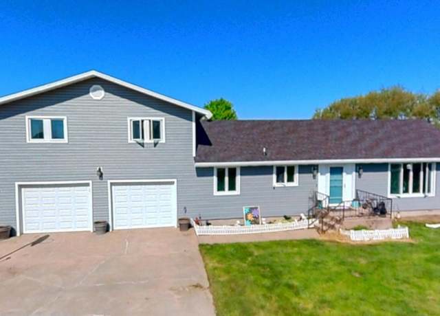 Property at 75611 428 Rd, Lexington, NE 68850, 5 beds, 4 baths
