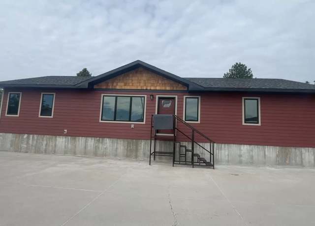Property at 550 S Technical Blvd, Hastings, NE 68901, 3 beds, 3 baths