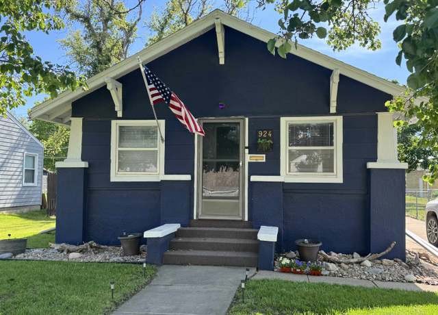 Property at 924 N Baltimore Ave, Hastings, NE 68901, 2 beds, 1 bath