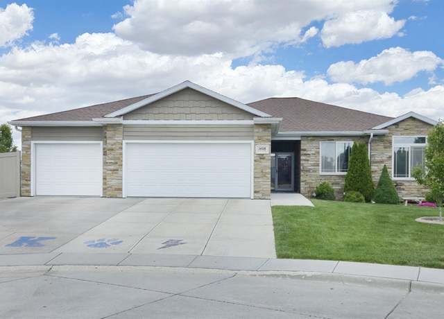 Property at 1408 E 65th Street Pl, Kearney, NE 68847, 5 beds, 3 baths
