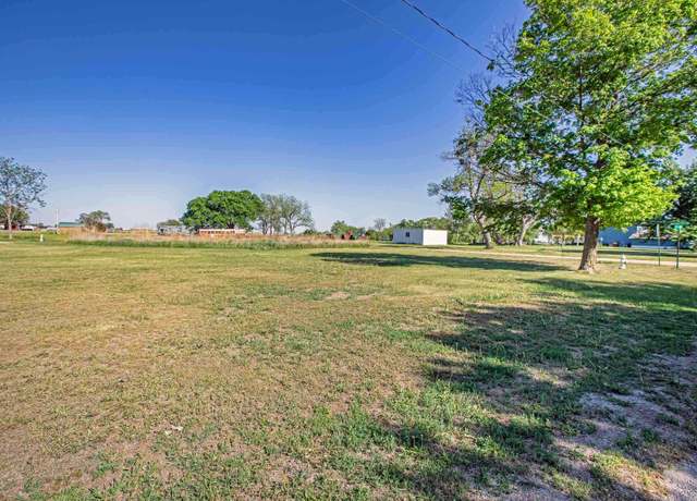 Property at 502 S C St, Edgar, NE 68935