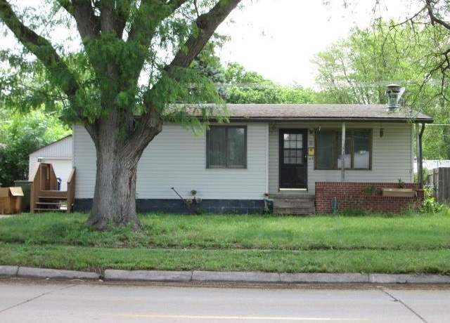 Property at 3623 E Ave, Kearney, NE 68847, 3 beds, 2 baths