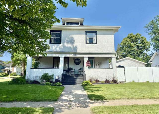 Property at 1103 N Colorado Ave, Hastings, NE 68901, 4 beds, 2 baths