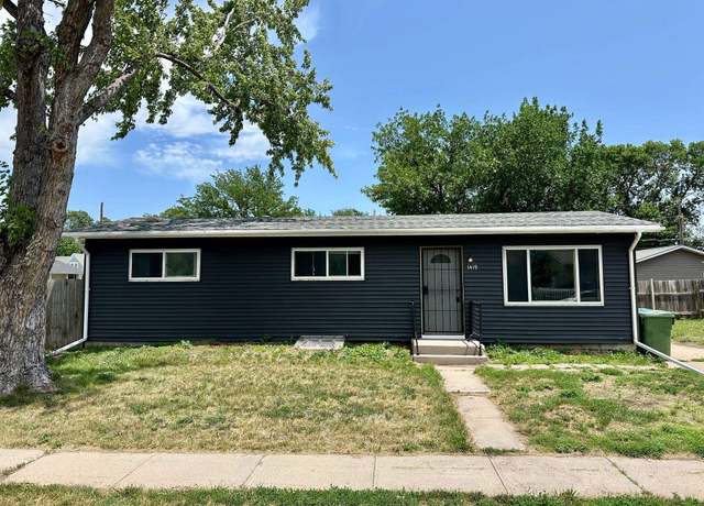 Property at 1419 7th Ave, Kearney, NE 68845, 5 beds, 2 baths