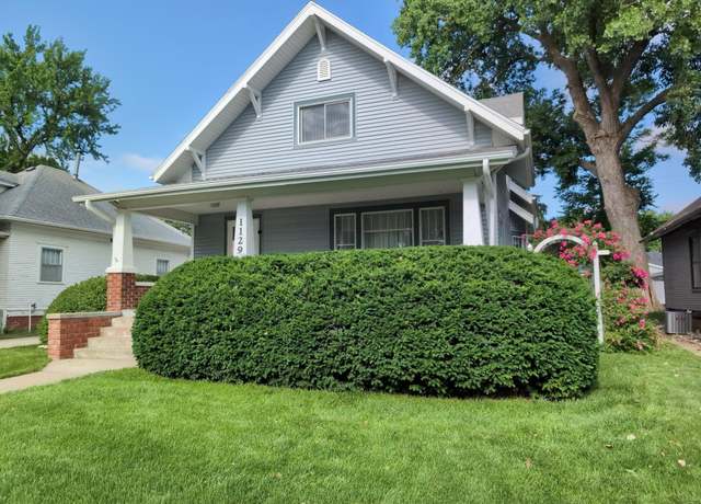 Property at 1129 N Colorado Ave, Hastings, NE 68901, 4 beds, 2 baths