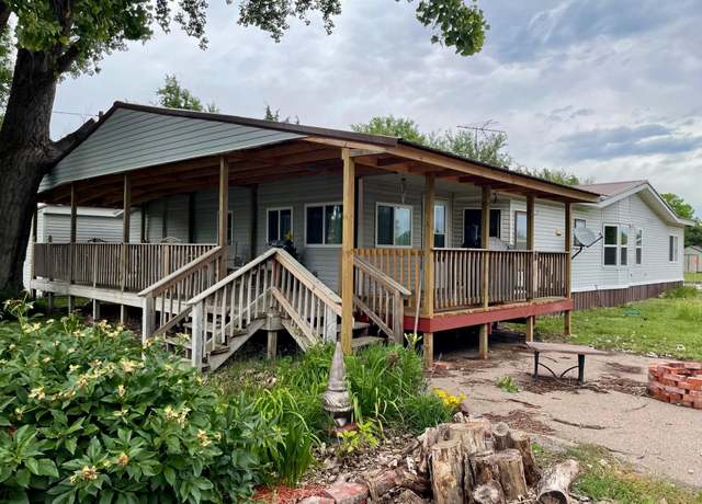 Property at 1205 Lowell Rd, Gibbon, NE 68840, 2 beds, 2 baths