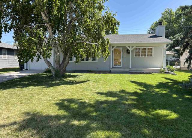 Property at 2500 W 10th St, Hastings, NE 68901, 2 beds, 2 baths