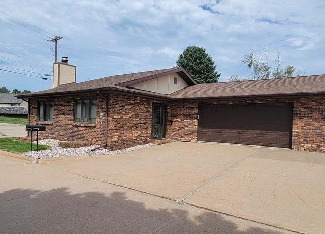 Property at 110 E 39th Street A-7 St, Kearney, NE 68847, 3 beds, 2 baths