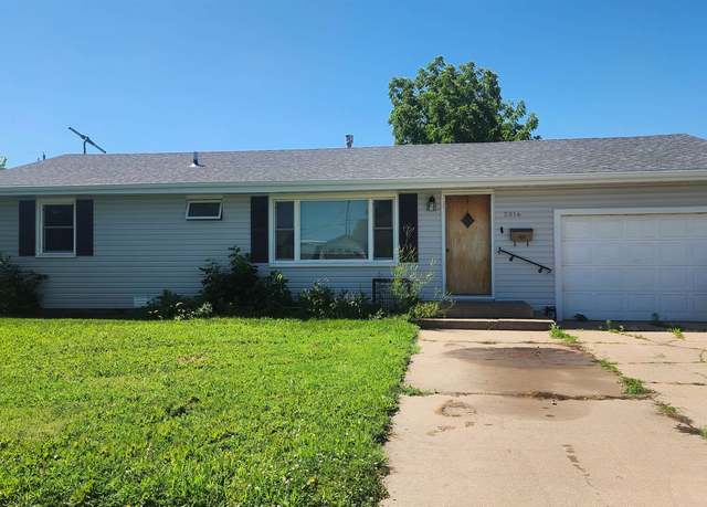 Property at 2614 W 4th St, North Platte, NE 69101, 3 beds, 1 bath