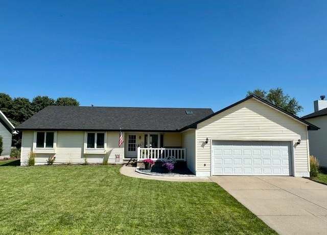 Property at 718 E 48th St, Kearney, NE 68847, 4 beds, 3 baths