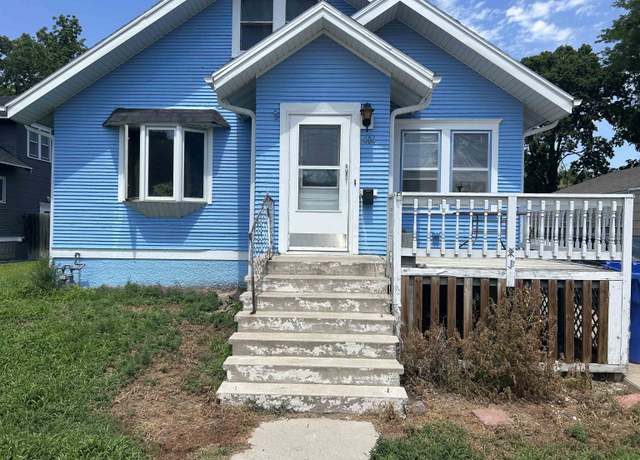 Property at 404 13th St, Gothenburg, NE 69138, 2 beds, 2 baths