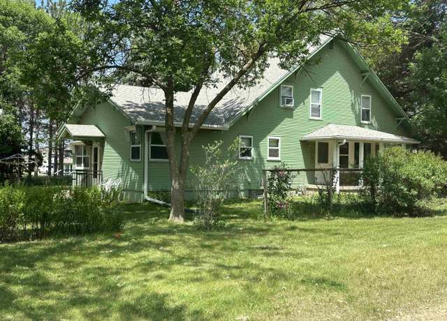 Property at 1080 W 78th St, Kearney, NE 68845, 4 beds, 2 baths