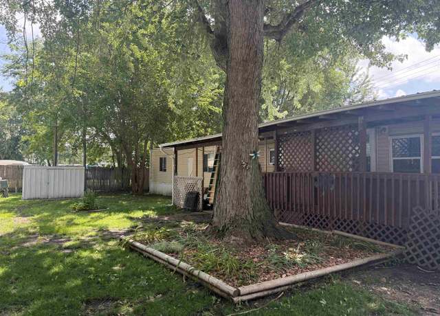 Property at 1410 E South Street #40 St, Hastings, NE 68901, 2 beds, 1 bath