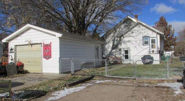 Photo of 611 11th St, Gothenburg, NE 69138