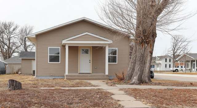 Photo of 1115 C St, Cozad, NE 69130