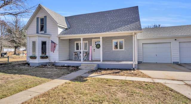 Photo of 524 N 5th St, Loup City, NE 68853