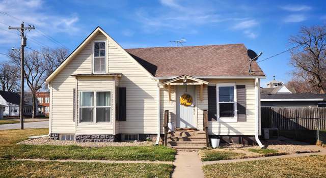 Photo of 100 E 4th St, Axtell, NE 68924