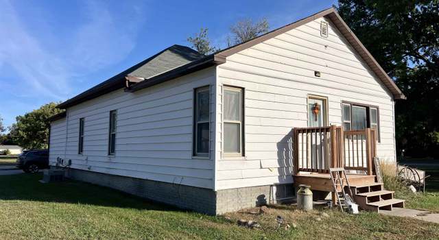 Photo of 304 Oak St, Sumner, NE 68878