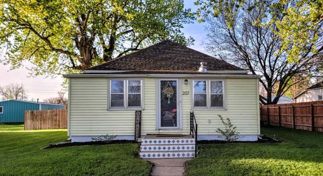 Photo of 207 W Cedar St, Pleasanton, NE 68866