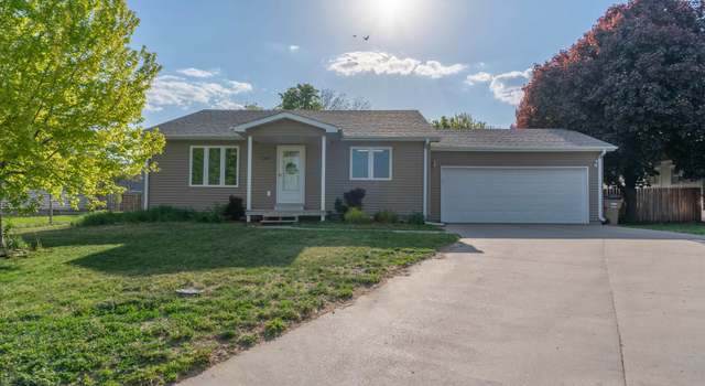 Photo of 310 West Ave, Gibbon, NE 68840