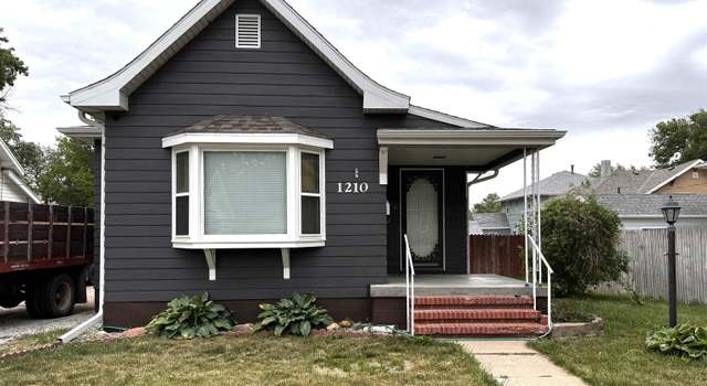Photo of 1210 W 7th St, Hastings, NE 68901